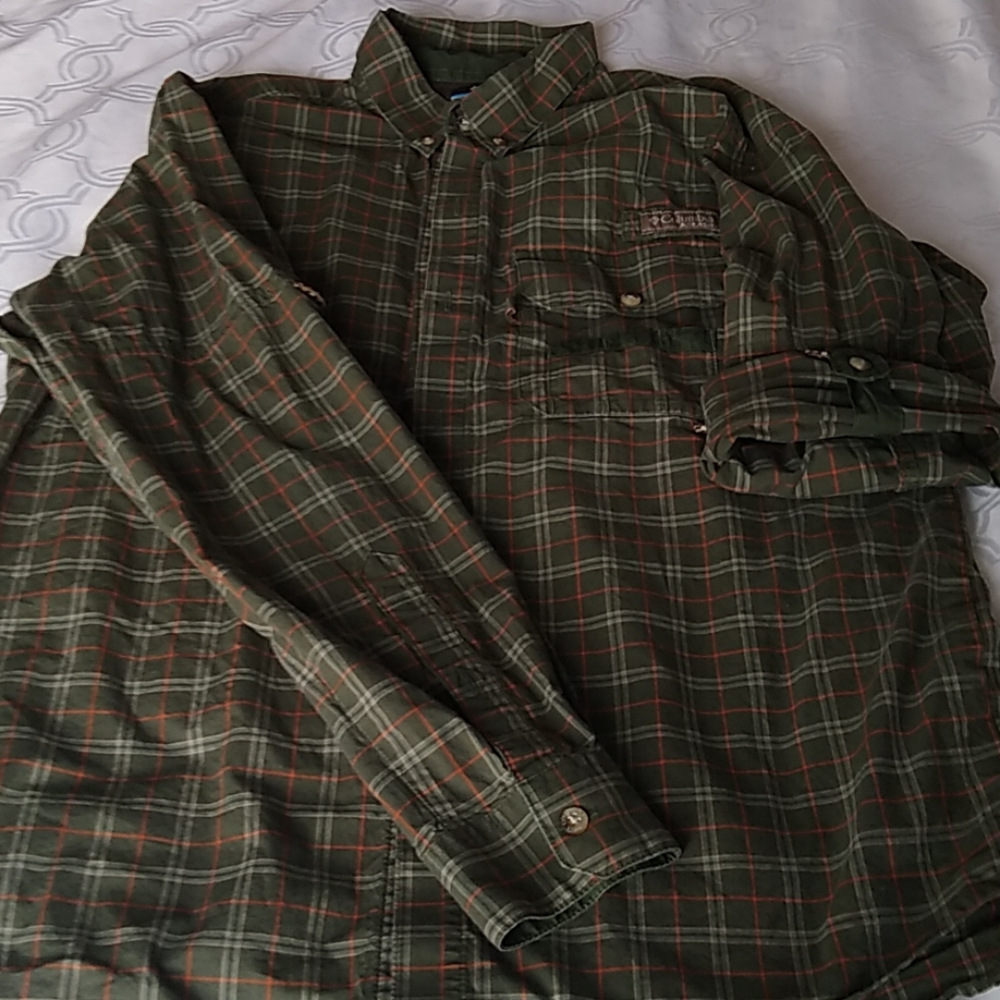 Columbia button down PHG